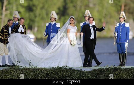 STOCKHOLM 20130608 Princess Madeleine and Christopher O`Neill arrives to Drottningholm Palace after their wedding in the Royal Chapel of Stockholm, Sweden, June8, 2013. Foto: Christine Olsson / SCANPIX / kod 10430 Stock Photo